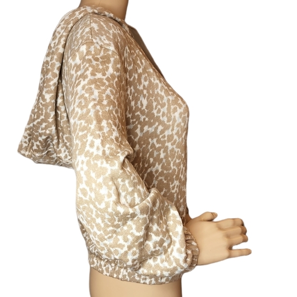 NWT Revolve BB Dakota Steve Madden Sittin' Kitty Hoodie in Camel. Linen blend. - Picture 9 of 14